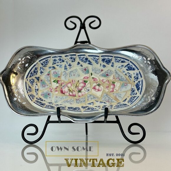 Decorative Mosaic Bread Bowl with Engraved Borders and Colorful Porcelain - Picture 7 of 7